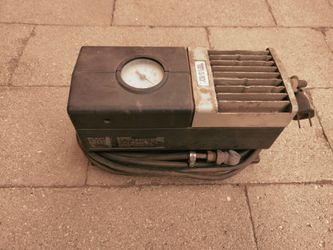 Black and Decker air station