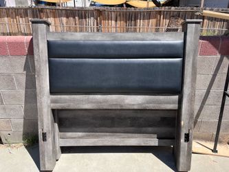 Queen bed fram