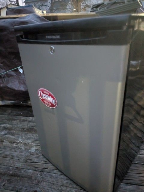 Small Refrigerator With Freezer