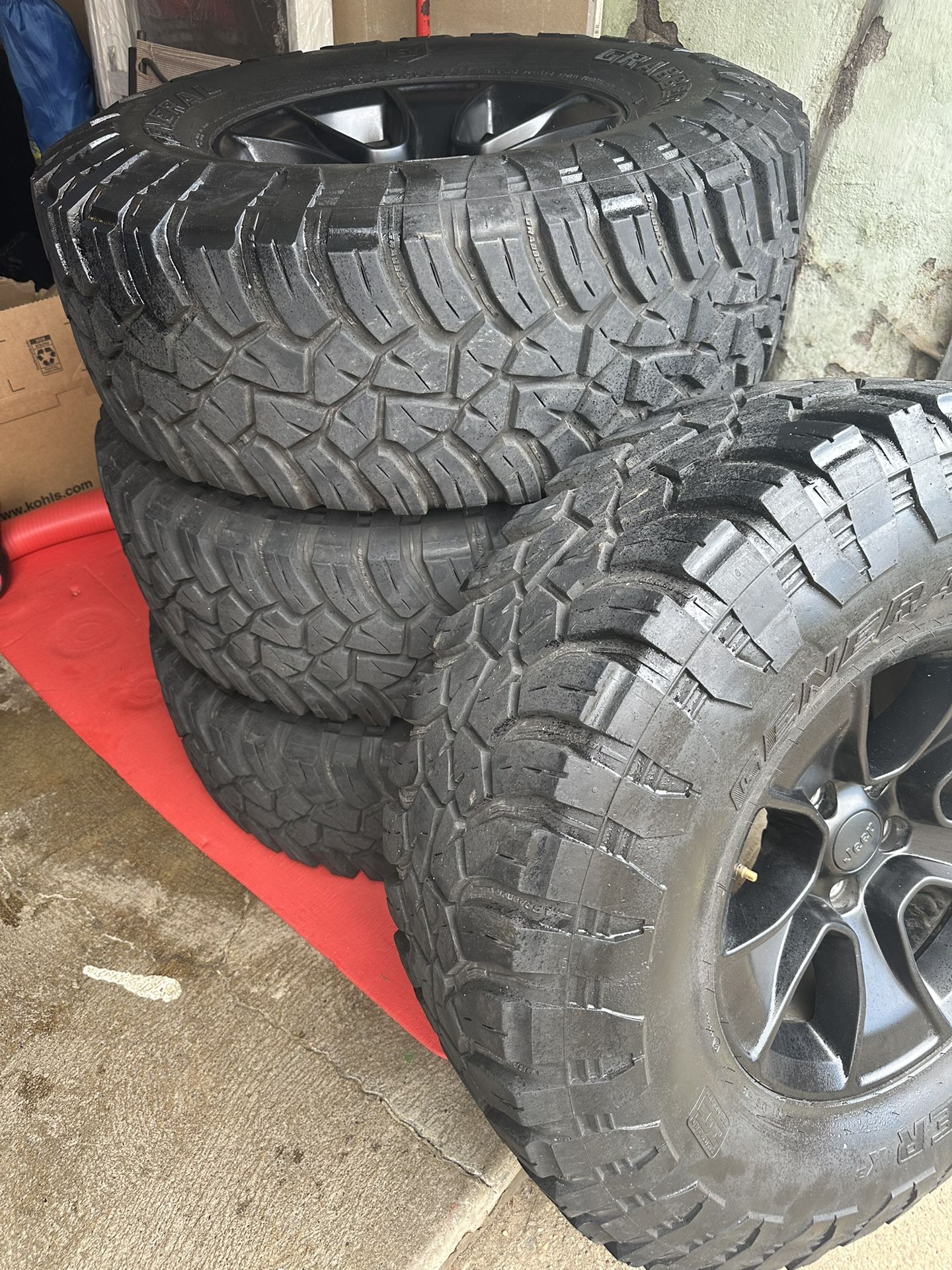 4 Tires For Jeep. 35x12.50 R 17 Grabber X3