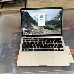 MacBook Pro 13” 2020 intel i5 16GB 1TB