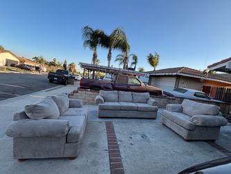 Sofa/chair loveseat set
