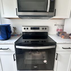 Whirlpool Range And Microwave Combo (Electric)
