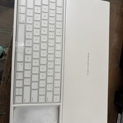 Apple Magic Keyboard & Mouse Combo