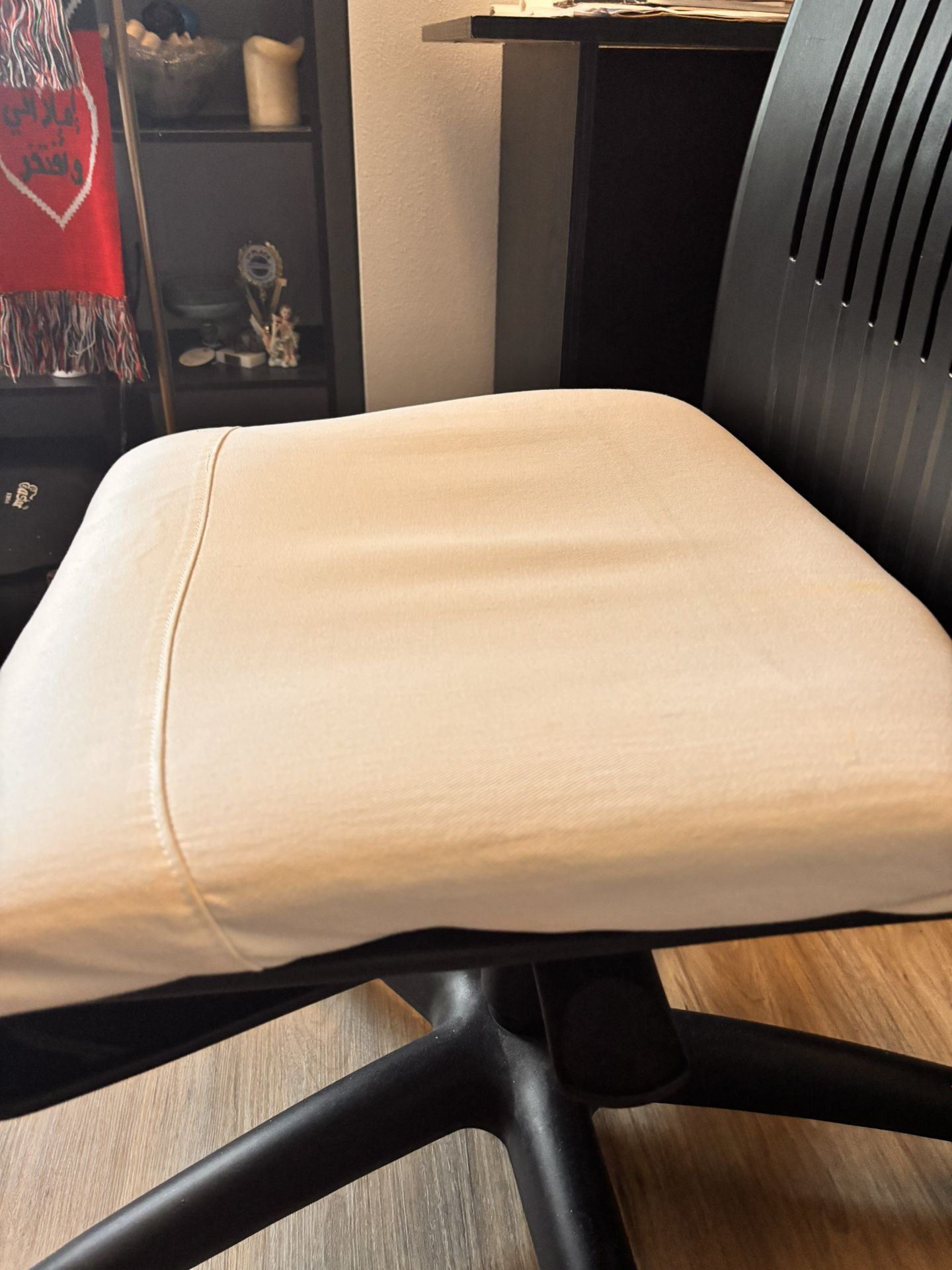 Office Chair / Desk Chair - Refurbished Cushion