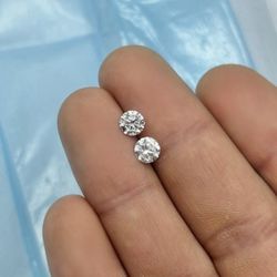 Pair Of Round Diamonds Natural 1.44ctw 