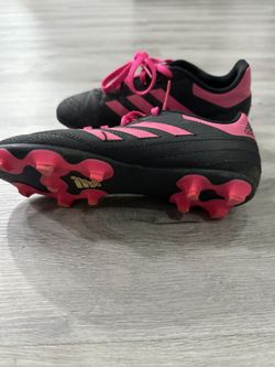 Soccer Shoes Size 3 