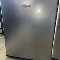 Small Whirlpool Fridge