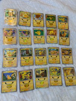 Pokemon 30th anniversary bundle lot of 20 pikachu cards