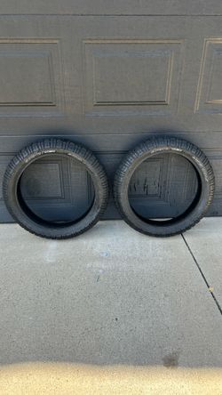 SUPER 73 BDGR TIRE 20IN. X 5IN. (Lightly used)