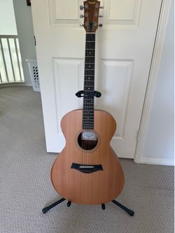 Taylor Guitar Academy 12e