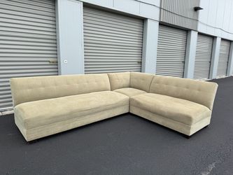 Crate & Barrel Sectional Sofa – FREE Curbside Delivery
