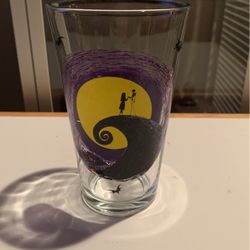 Disney Nightmare Before Christmas Jack Sally Silhouette 16 Oz Glass Moon Swirl