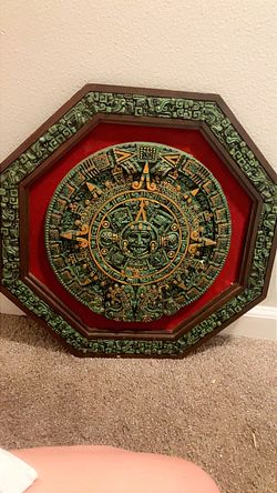 Large Heavy  Aztec/Mayan calendar wall plaque-vintage style