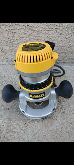 DeWalt router