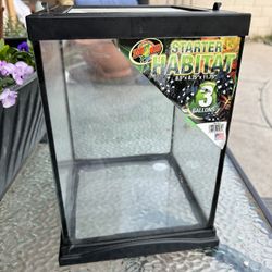 3 Gallon Zoo Med Terrarium 