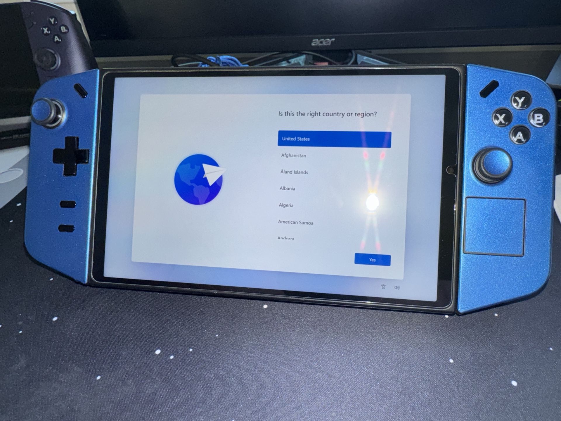 Lenovo Legion Go (1 Tb) With Premium Leather Magnetic Case