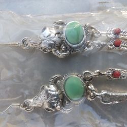Women's Custom Dangle Earrings Blue Green Red Inserts Silver Looking Lot Of (5) Five Sets