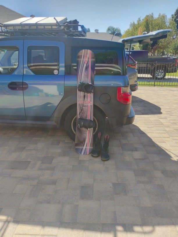 J O B E. Snowboard 165 CC M Very Good Condition