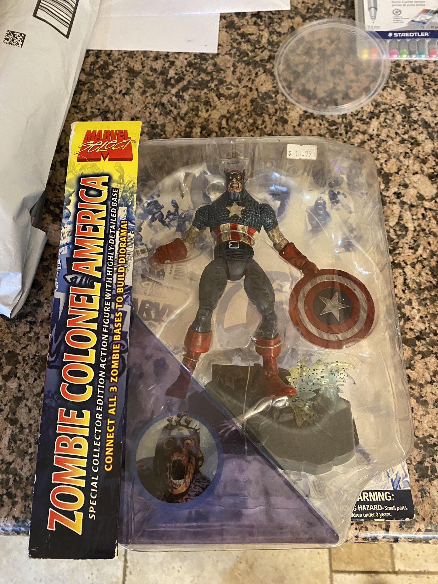 Zombie Colonel America - Captain America Zombie - Diamond Marvel