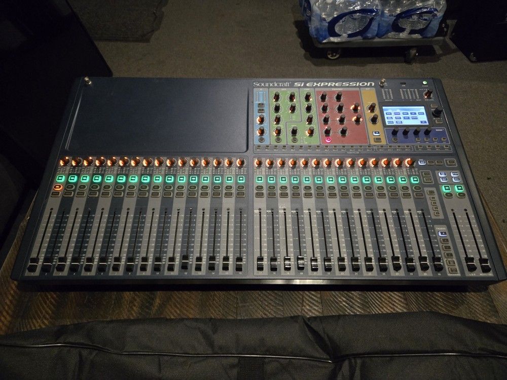 Soundcraft SI Expression 3 Digital Mixer