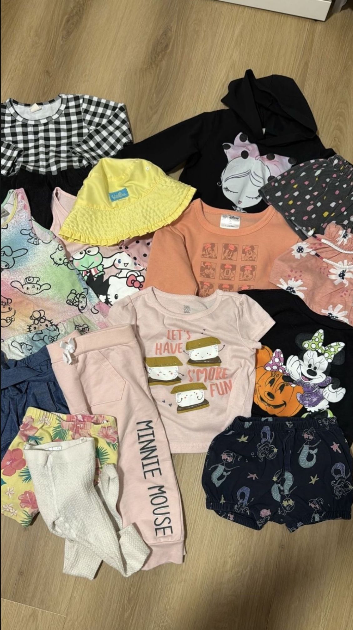 Girls 2T Bundle (22 Items)