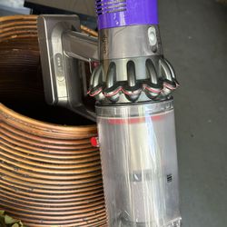 Dyson Cyclone V10 Animal Stick Vac Need Replacement Charger