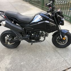 X-Pro Brand New Vader 125cc Motorcycle, Manual Transmission 