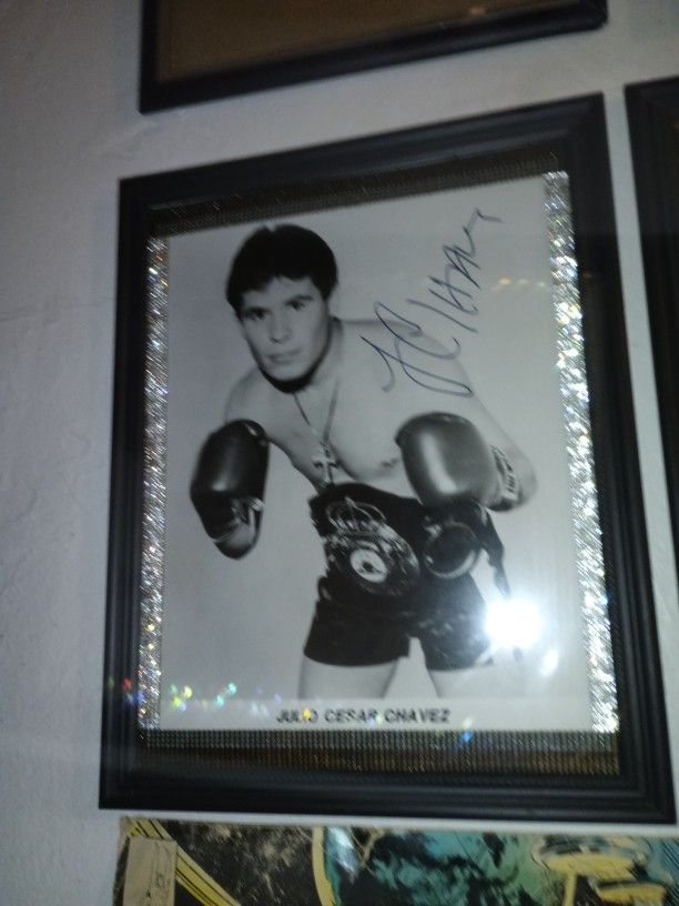 Autographed Photo Of Julio Cesar Chavez