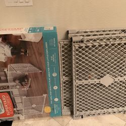 Toddleroo Super Yard Explorer Play Area