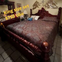 King Size Bdrm Set Heavy Durable Cherry Wood LACKS 