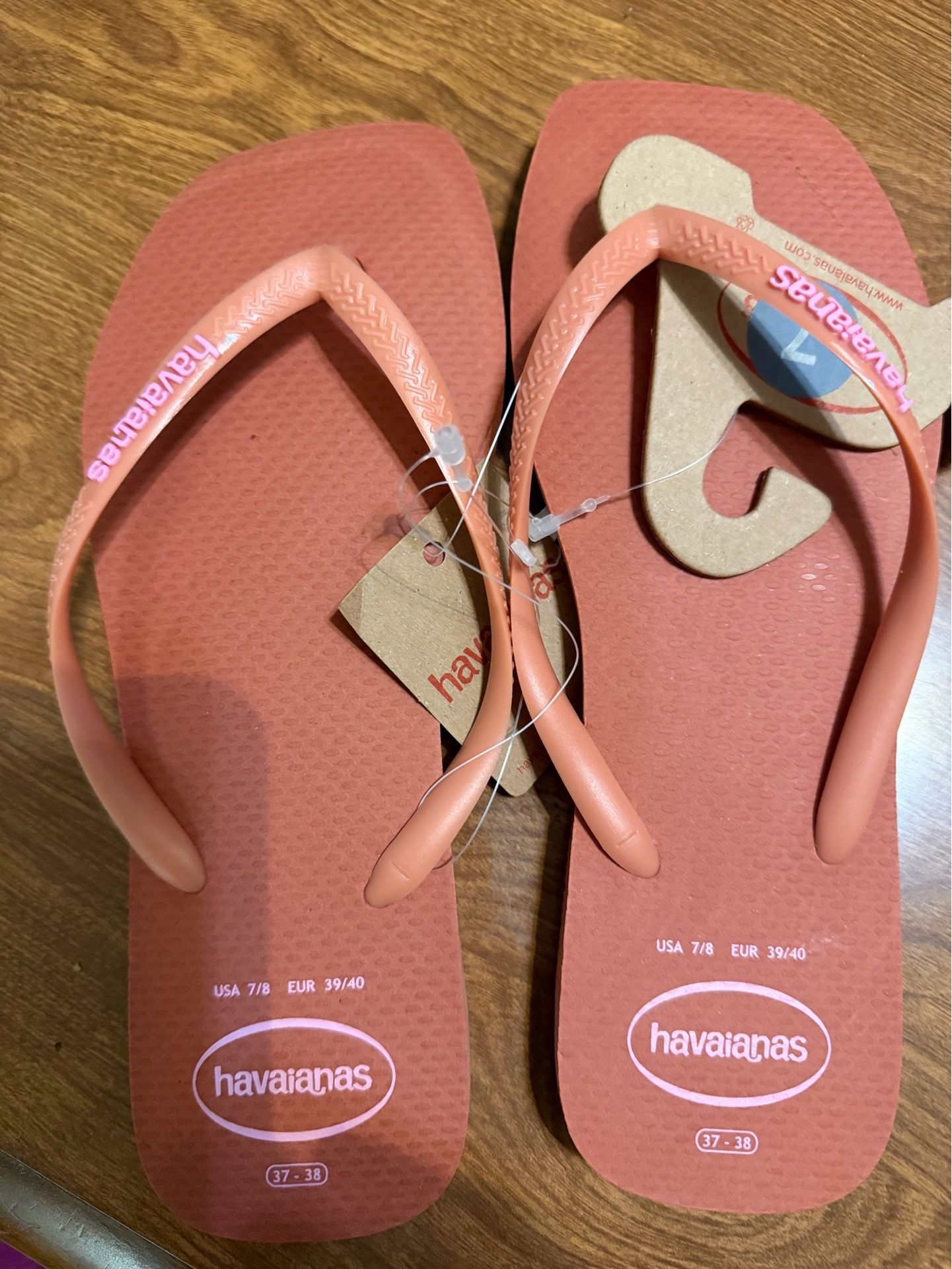 Ladies Havaianas 7/8 flip flop NWT