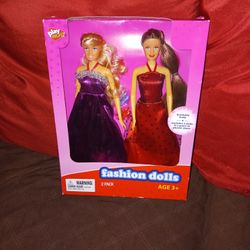 New 2 Pack FASHION DOllS For $10