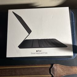 12.9” iPad Smart Keyboard