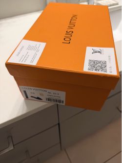 Women Louis Vuitton Sandals (women 9.5)