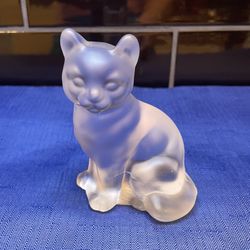 Beautiful Fenton Satin Finish “ Velvet Cat” Figurine 