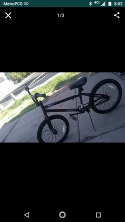 20" boys bmx bike like new great Christmas present