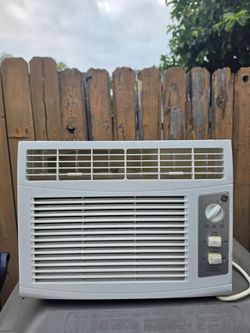 Window AC unit