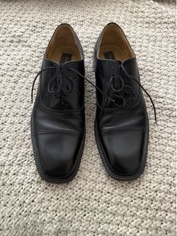 Men’s dress shoes size 11