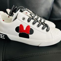 New Minnie Mouse Shoes Size 6