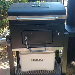 CHARCOAL BBQ GRILL 