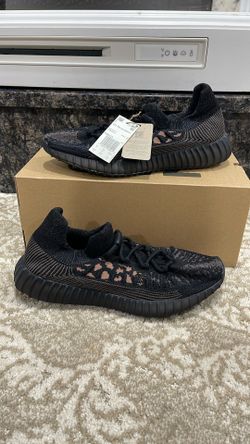 Yeezy 350 V2 Compact Size 10 And 1/2