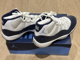 Air jordan 11 retro university blue size 8
