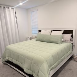 Bedroom Set + Mirror 