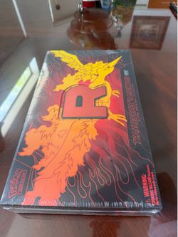 Team rockets Moltres ultra premium collection