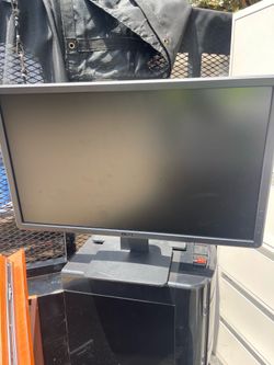 2 Dell Monitors – Tested & Working – Monitors Only (No Cords)– $50 for Both