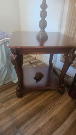 Too livingroom tables