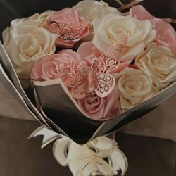 New Realistic, Artificial Flower Bouquet