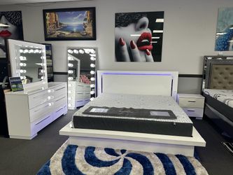 4PC white King Bedroom set
