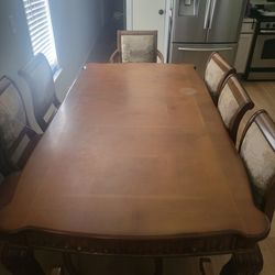 Dining room table